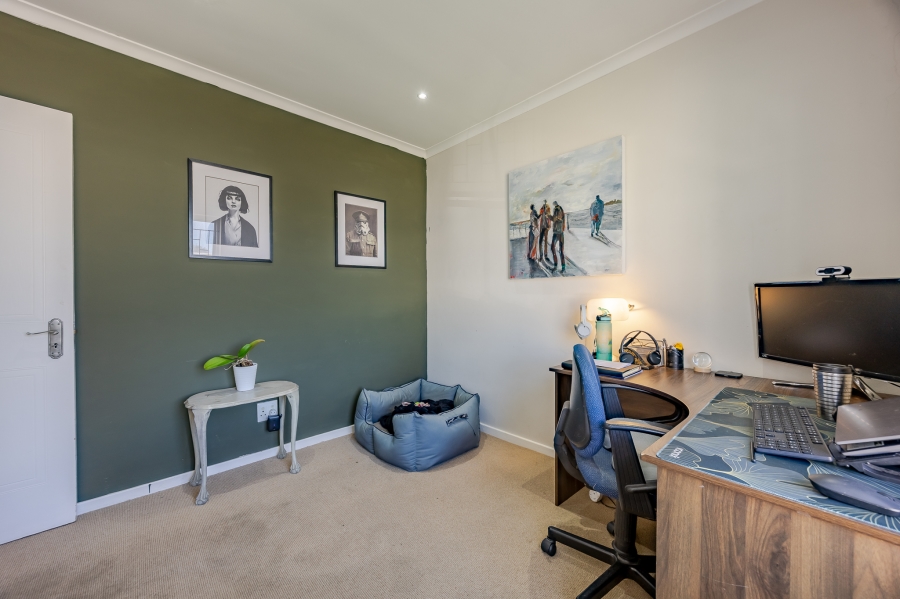 3 Bedroom Property for Sale in Kenilworth Western Cape